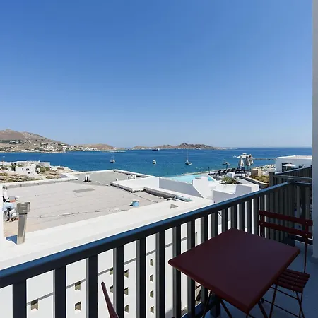 Semesterbostad Azure Naousa