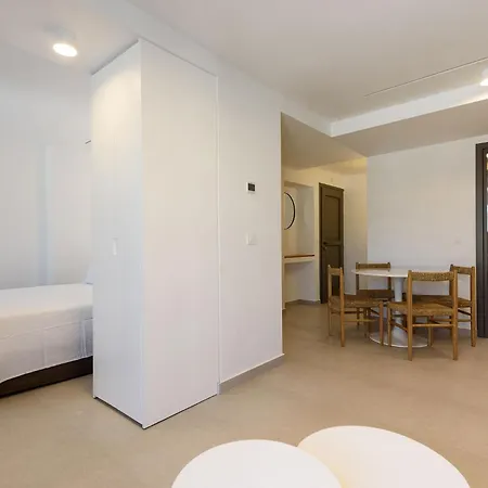 Semesterbostad Azure Naousa